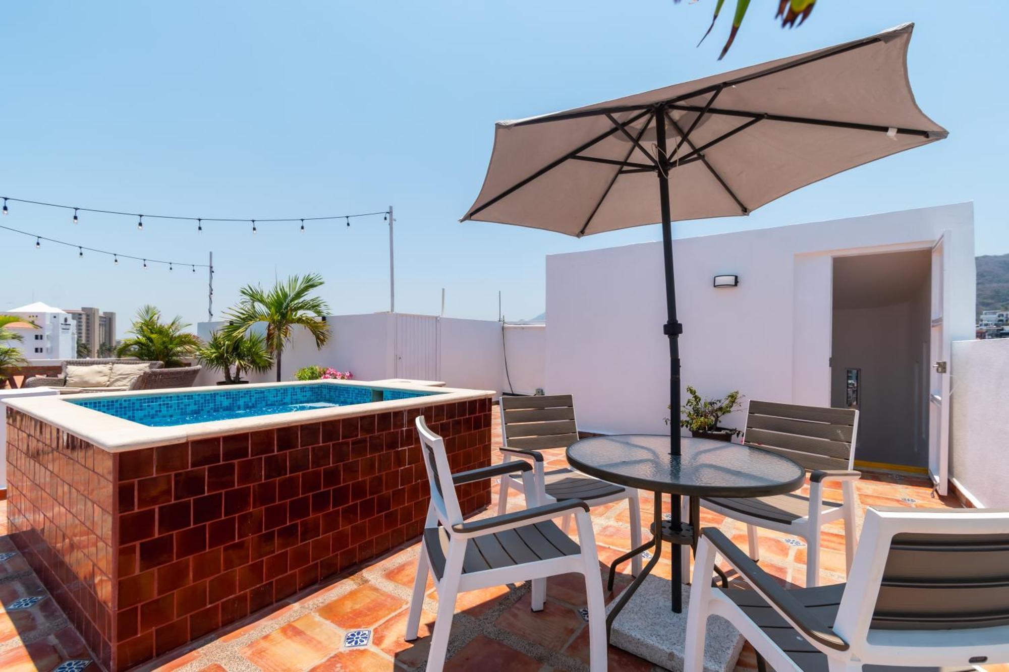 The Paramar Beachfront Boutique Hotel With Breakfast Included - Downtown Malecon Puerto Vallarta Eksteriør bilde